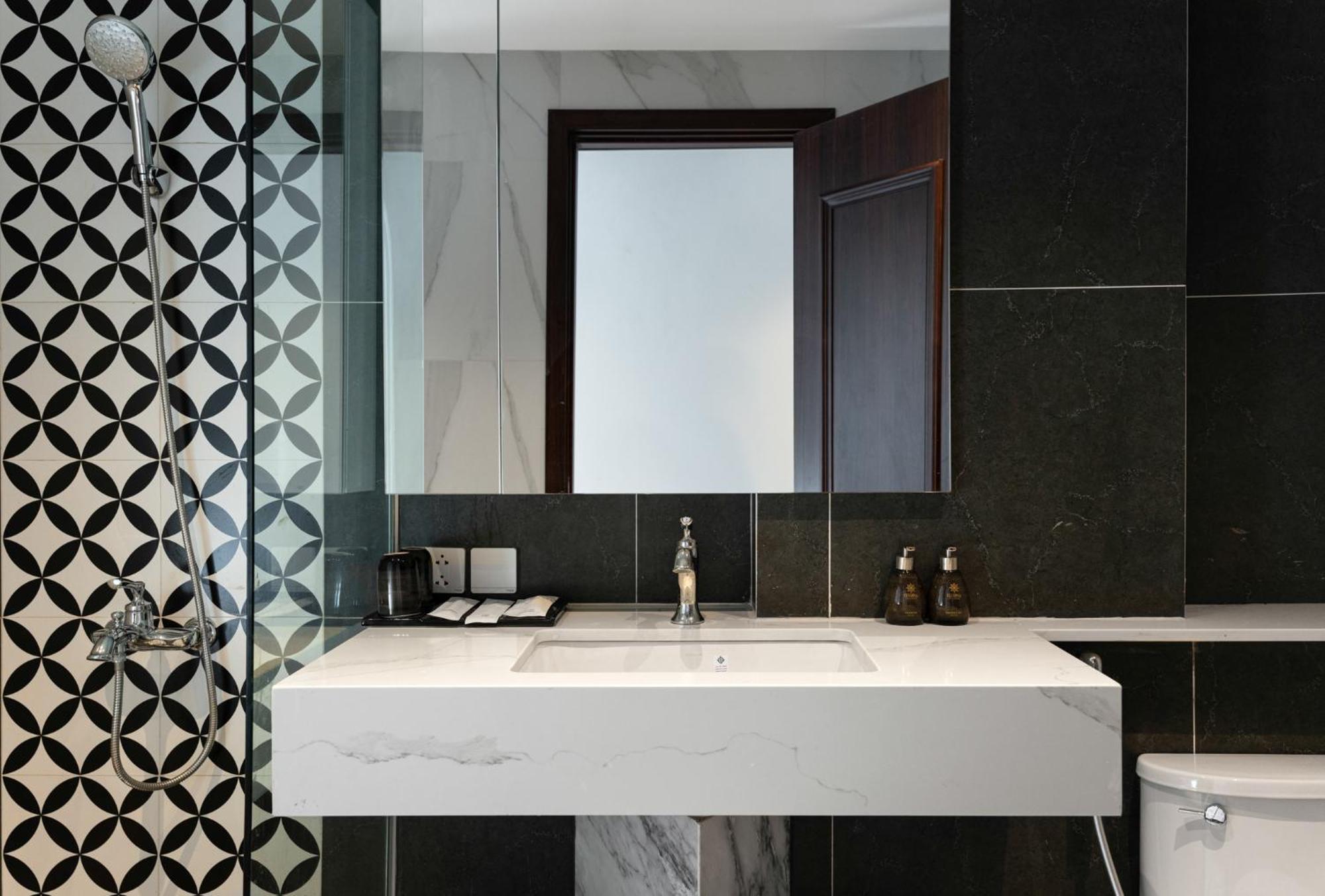 Eli Rina Hotel Hanoi Dış mekan fotoğraf